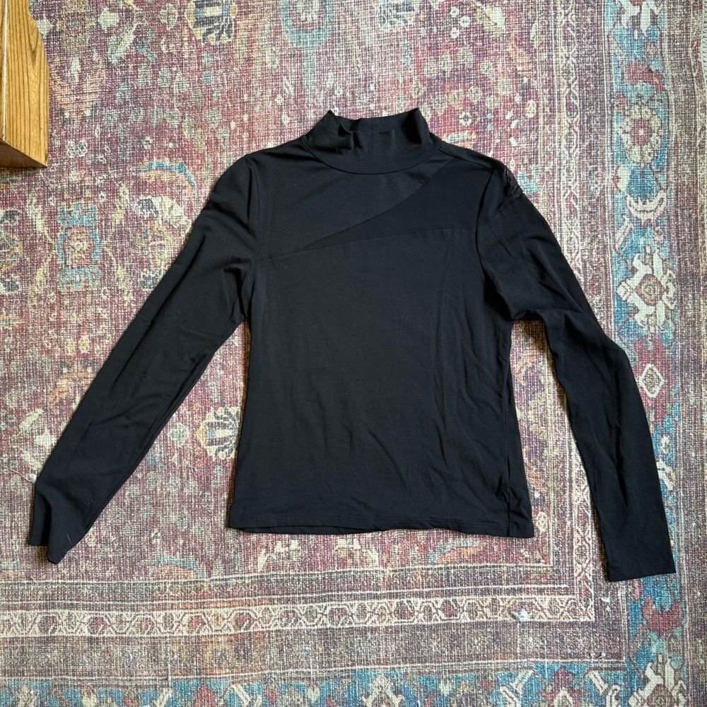 Evereve Medium Black Women's Long Sleeve Mockneck Top with Mesh shoulder detail